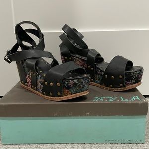 Elayne Strappy Floral Wedge